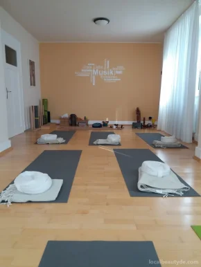 Yoga Sattva und Natur Resilienztrainings, Buchen, Baden-Württemberg - Foto 2