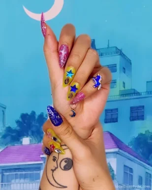 Thams Does Claws - Queer Private Beauty ~ Nails ~ Art Studio 👩🏻 🎨🎨🌈, Berlin - Foto 2