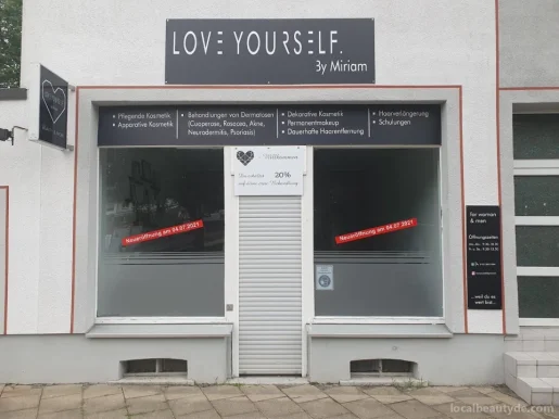 Love yourself. by Miriam, Bochum - 