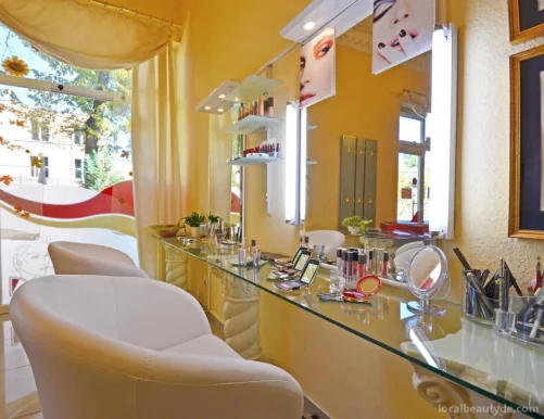 Beauty & Wellness Lounge Simona Albert, Brandenburg - Foto 1