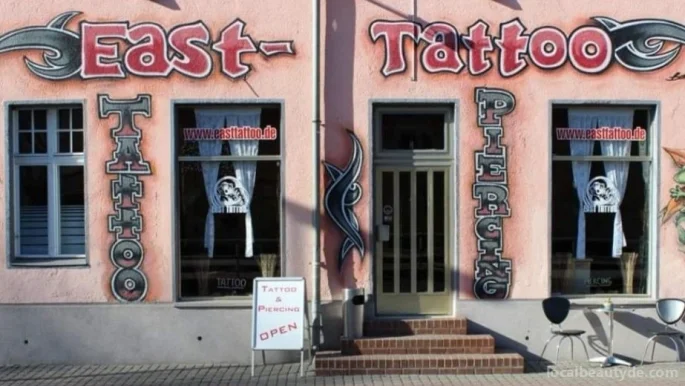 East Tattoo, Brandenburg - Foto 1