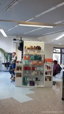 Neue Linie Friseur und Kosmetik GmbH Salon am Markt, Brandenburg - Foto 3