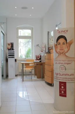 Cosmetic Salon Hübner, Dresden - Foto 3