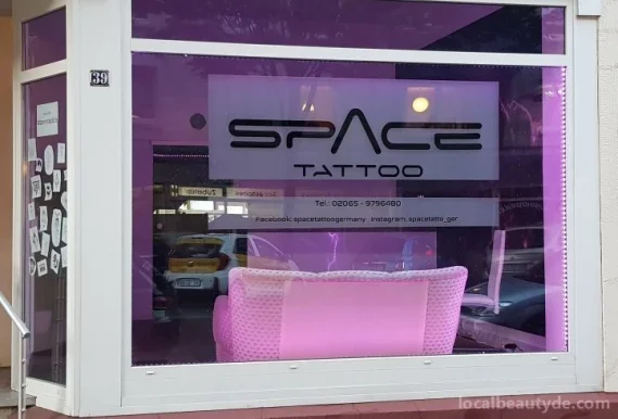 Space Tattoo & Piercing, Duisburg - 