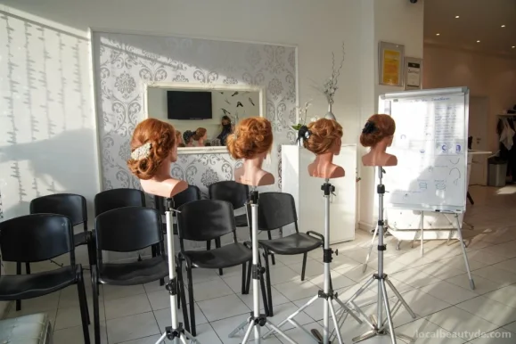 Semi Style Hairdesign Academy, Duisburg - Foto 2