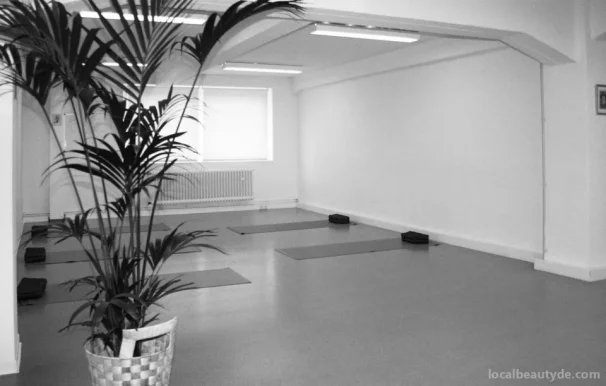 Dvipada Studio, Ashtanga Yoga & Thai Massage, Köln - Foto 2