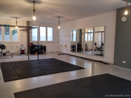 Tct.Yoga und Flow-Workout ❤️ (online, Park und Studio), Köln - Foto 1