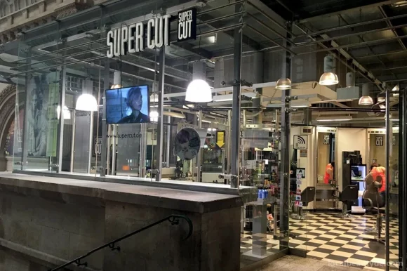 Super Cut Friseur, Leipzig - Foto 1