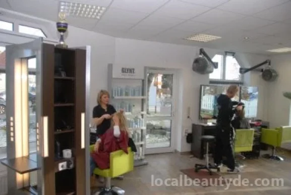 INstyle professional hairdressers - Simmet Friseure, München - Foto 3