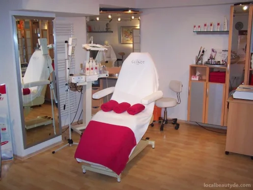 Kosmetikstudio Haut-Nah Monika Sacha, Nordrhein-Westfalen - Foto 1
