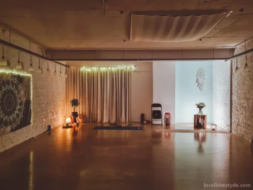 Sandra Westhoff - Bewegungsliebe trifft Yoga, Nordrhein-Westfalen - Foto 1
