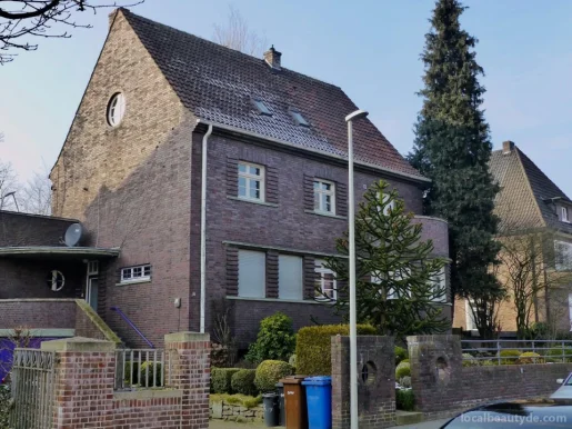 Wohnhaus und Einfriedung, Nordrhein-Westfalen - Foto 1