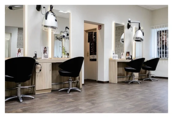 Friseur und Kosmetik GmbH Salon Clivia, Sachsen - 