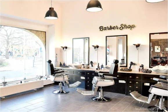 Sehrish Khan Barbershop, Sachsen - Foto 4