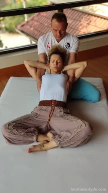 Traditionelle Thai-Yoga-Massage, Meister Udo Eichelberg, Schleswig-Holstein - Foto 3